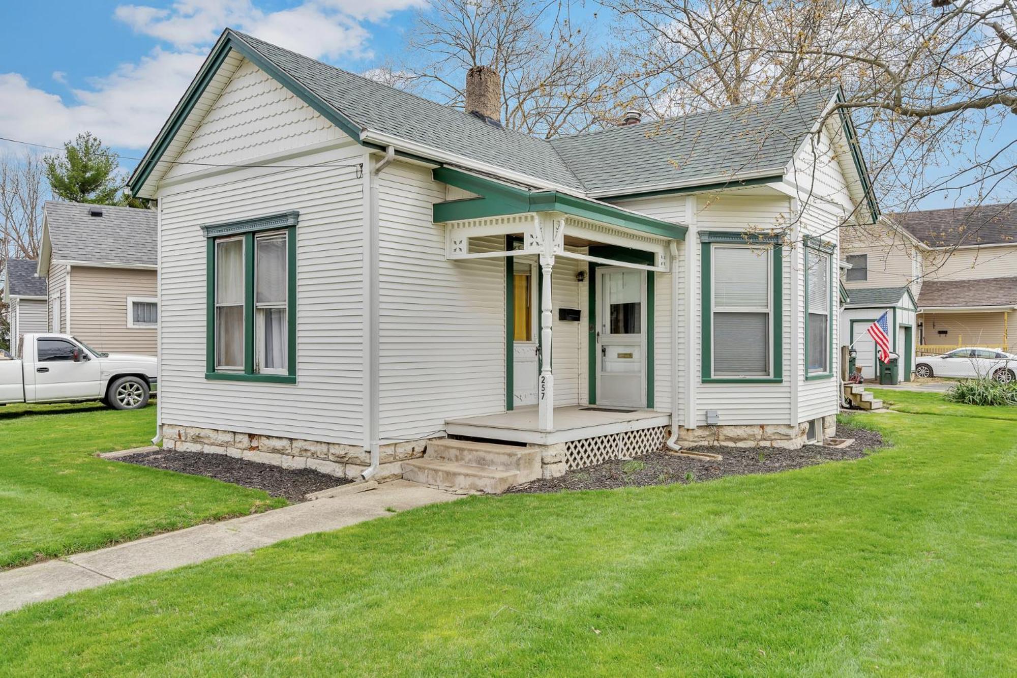 Enchanting Bungalow - 2Br Historic Hidden Gem Xenia Exterior photo
